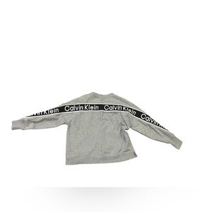 Calvin Klein Women's Oversize Cropped Pullover Sweatshirt